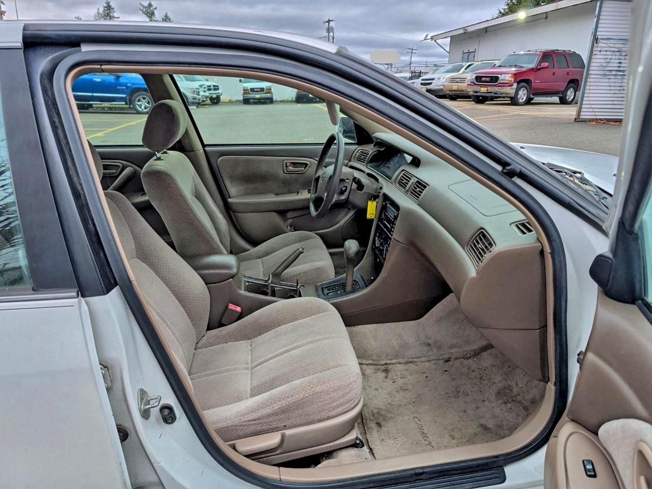 Lot #3296246412 2000 TOYOTA CAMRY CE