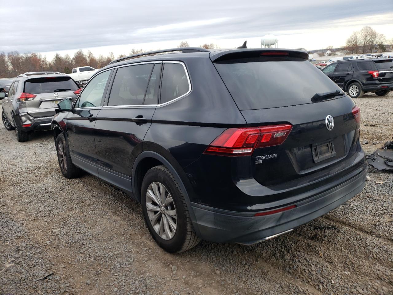 VOLKSWAGEN TIGUAN SE