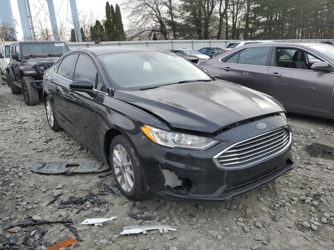 FORD FUSION SE