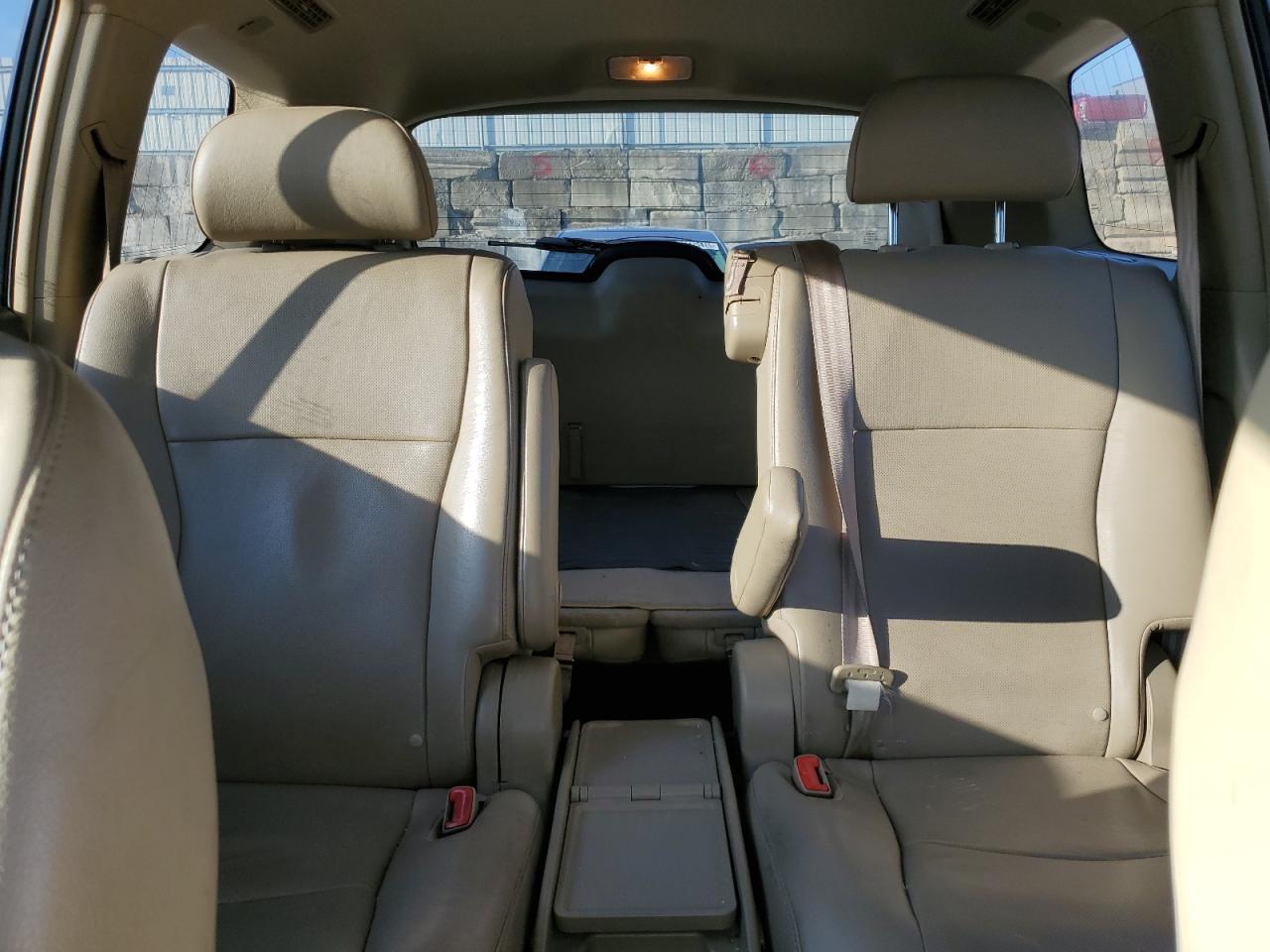 TOYOTA HIGHLANDER LIMITED