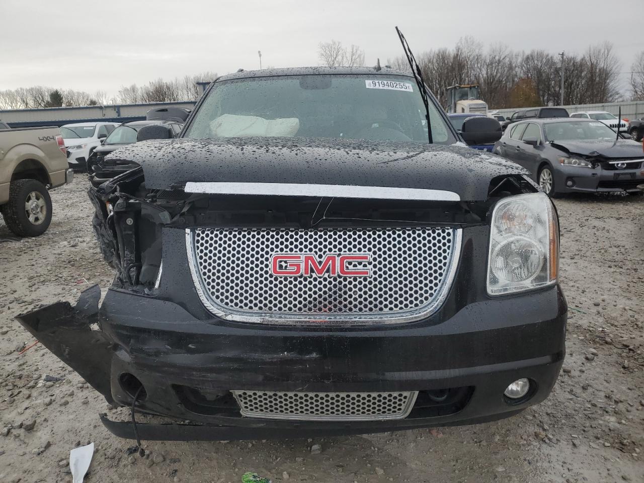 GMC YUKON DENALI