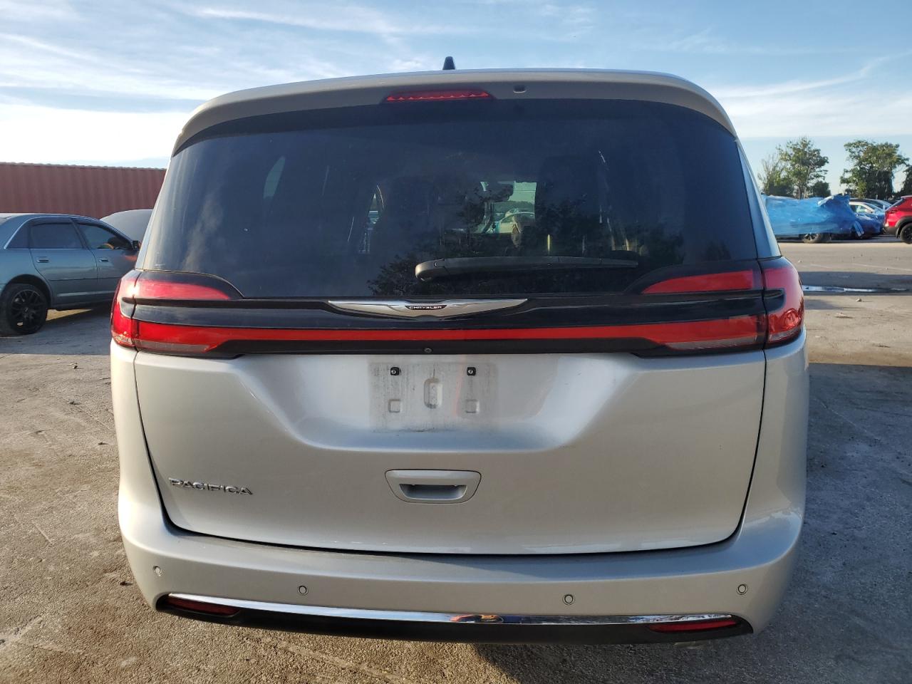CHRYSLER PACIFICA TOURING L