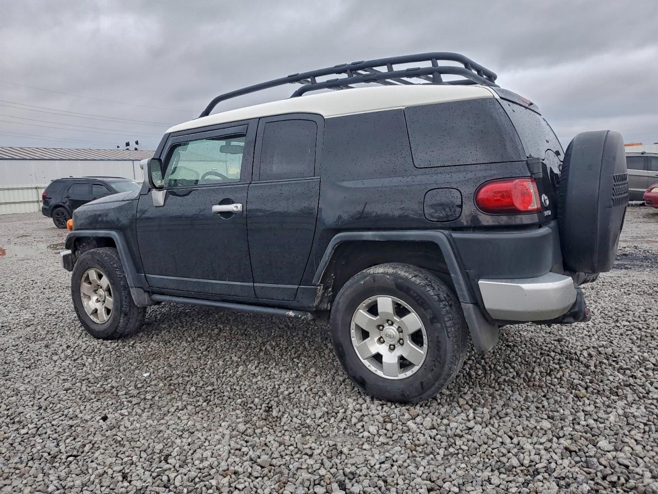 TOYOTA FJ CRUISER
