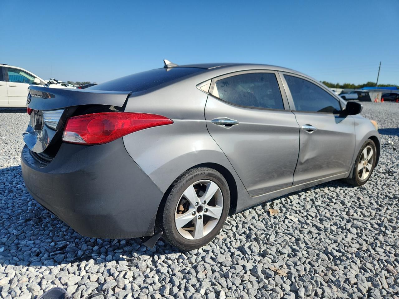 HYUNDAI ELANTRA GLS