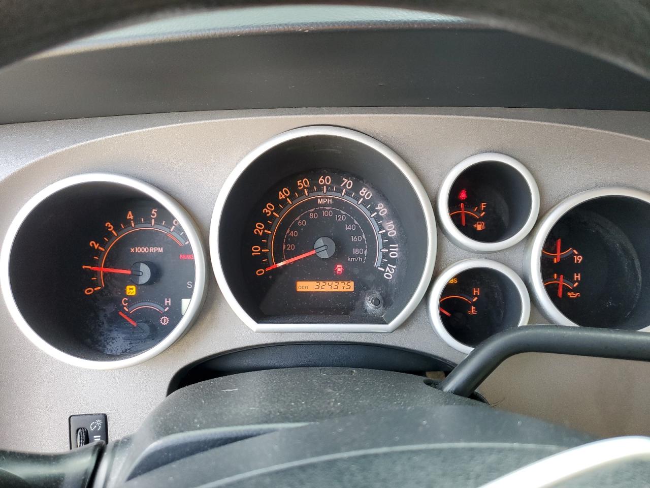 TOYOTA TUNDRA DOUBLE CAB SR5