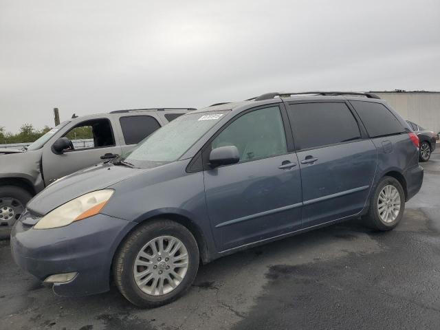 Global Auto Auctions: 2007 TOYOTA SIENNA XLE