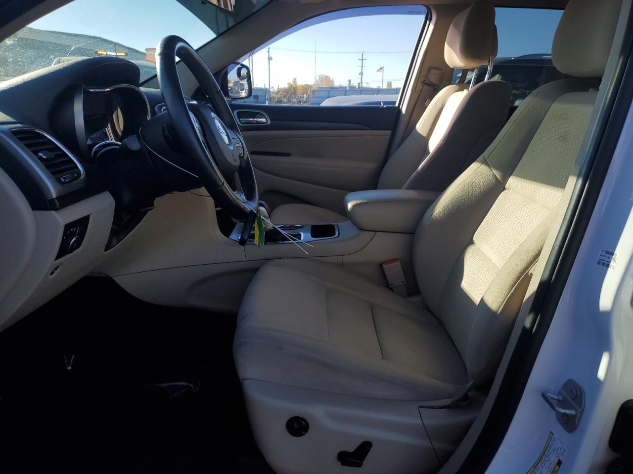 JEEP GRAND CHEROKEE LAREDO