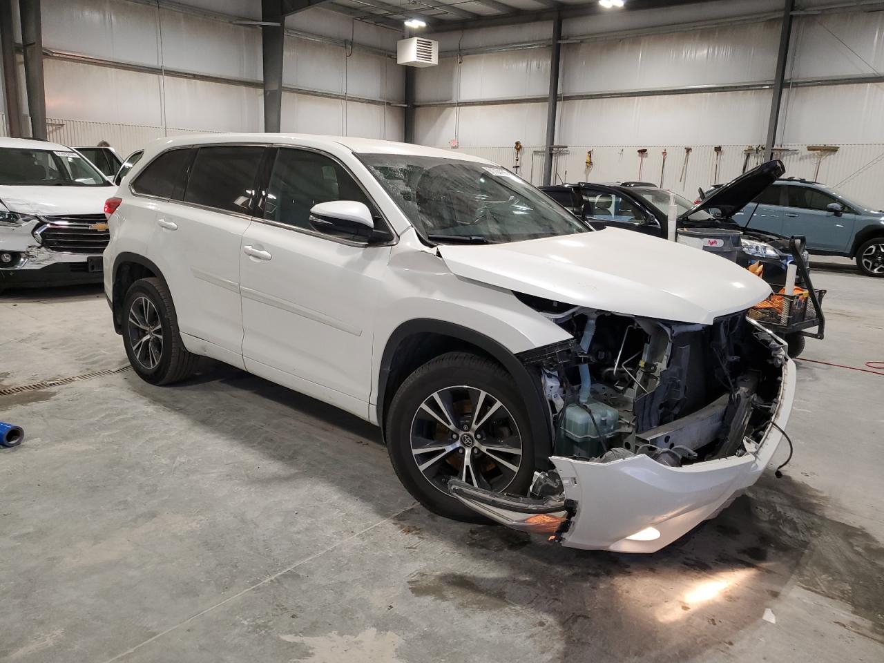 TOYOTA HIGHLANDER LE