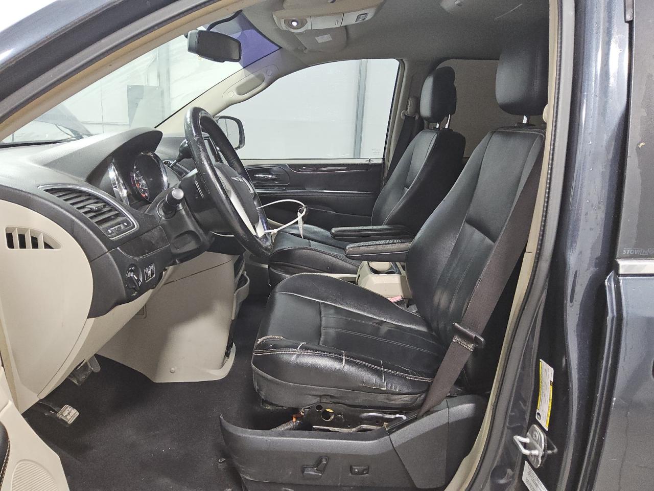 CHRYSLER TOWN & COUNTRY TOURING