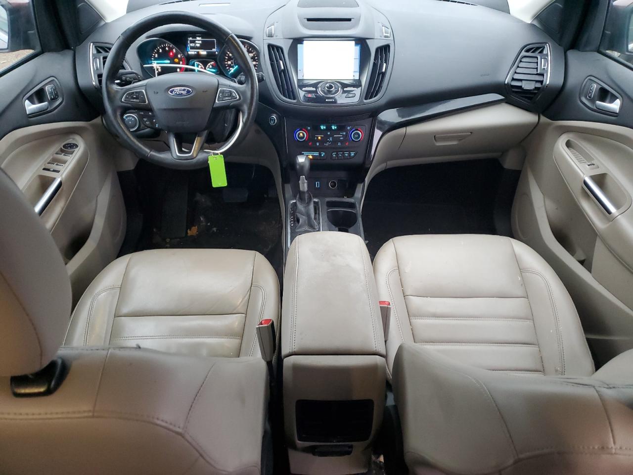 FORD ESCAPE TITANIUM