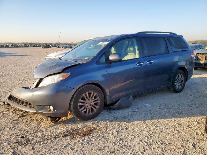 Global Auto Auctions: 2013 TOYOTA SIENNA XLE