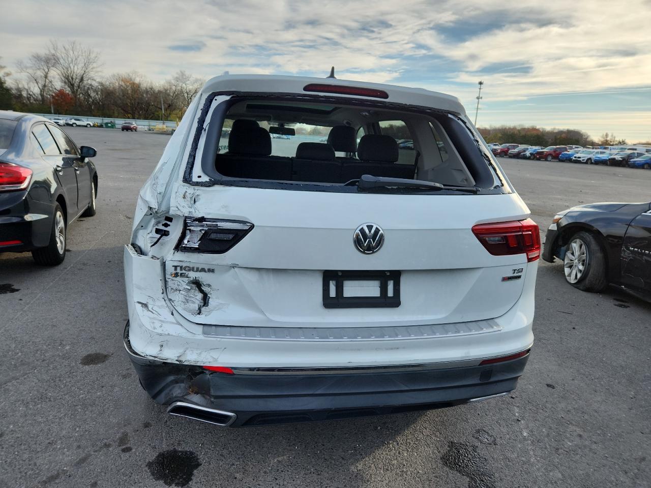 VOLKSWAGEN TIGUAN SE