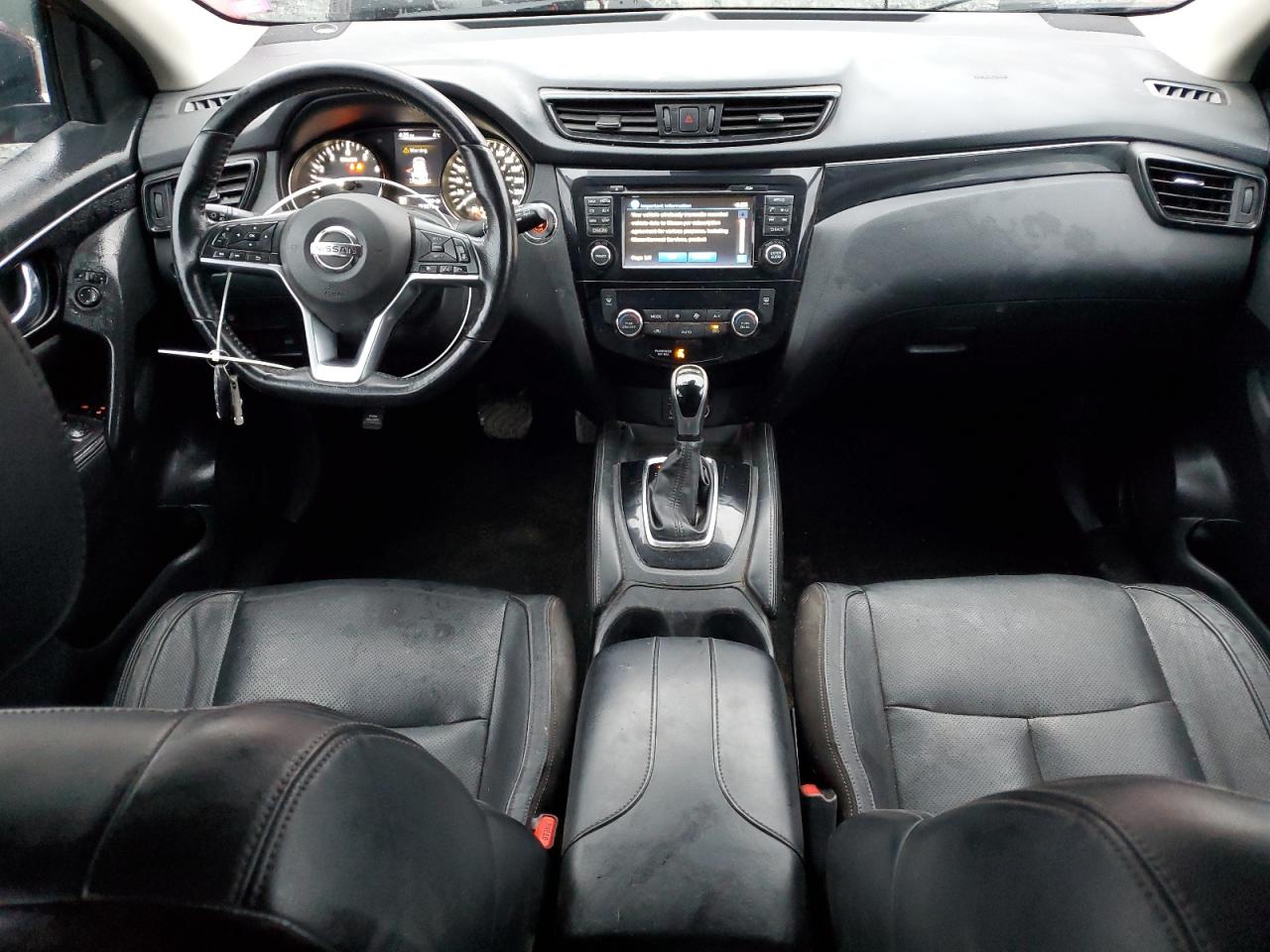 NISSAN ROGUE SPORT S