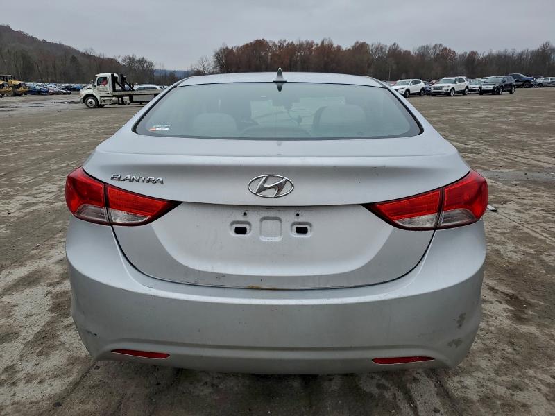 2013 HYUNDAI ELANTRA GL #3303880736