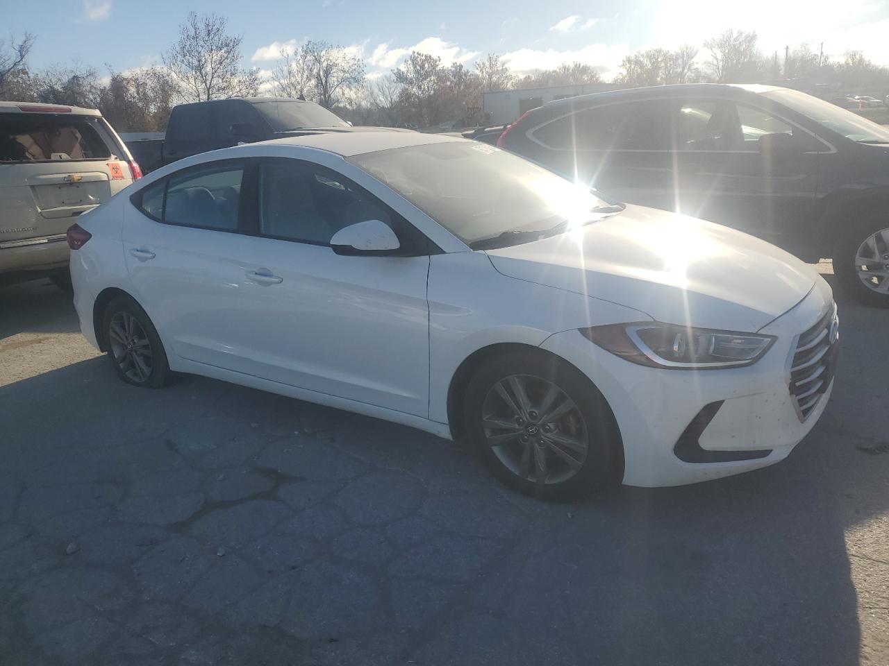 HYUNDAI ELANTRA SEL