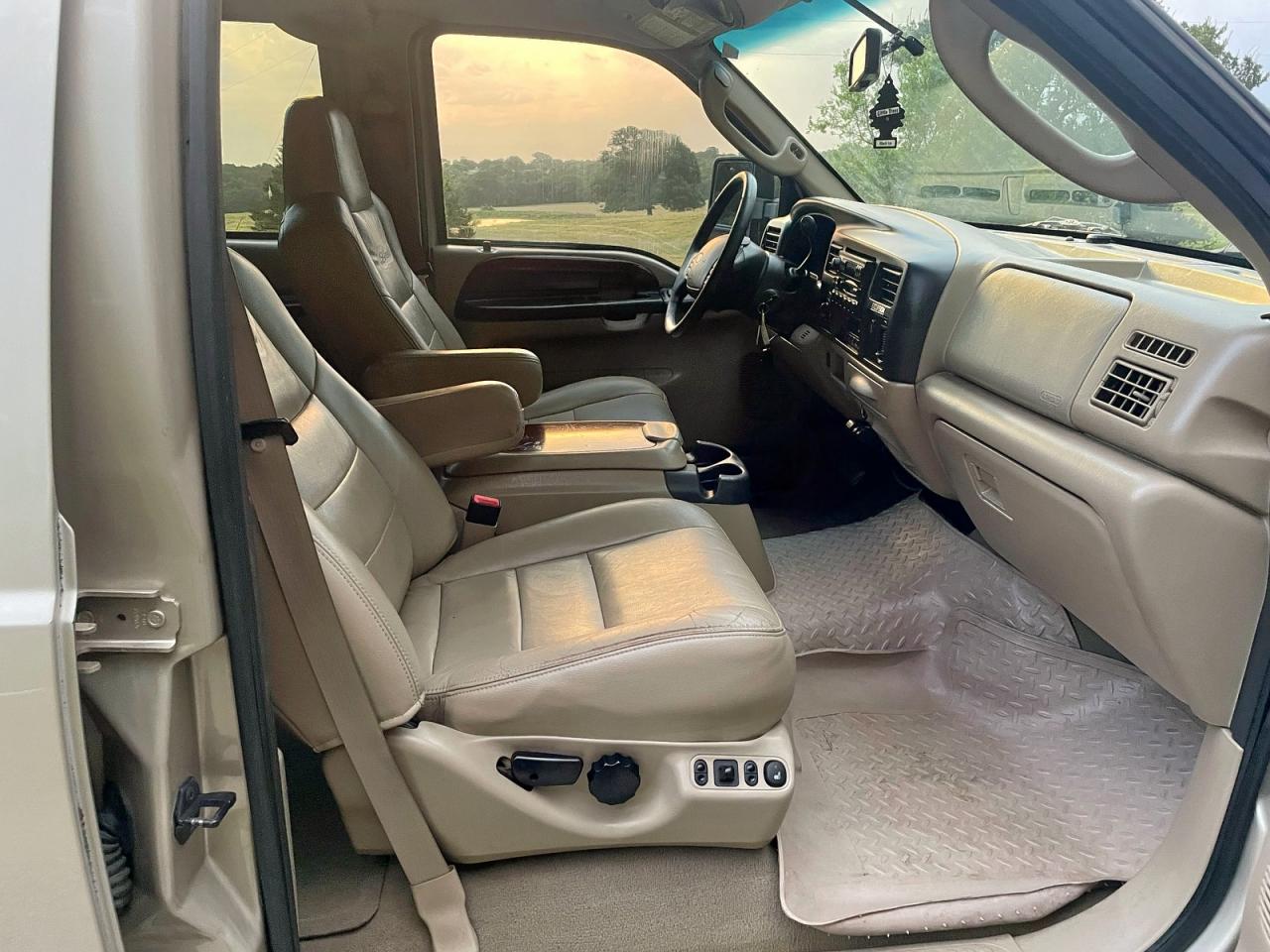 Lot #3283774456 2005 FORD EXCURSION