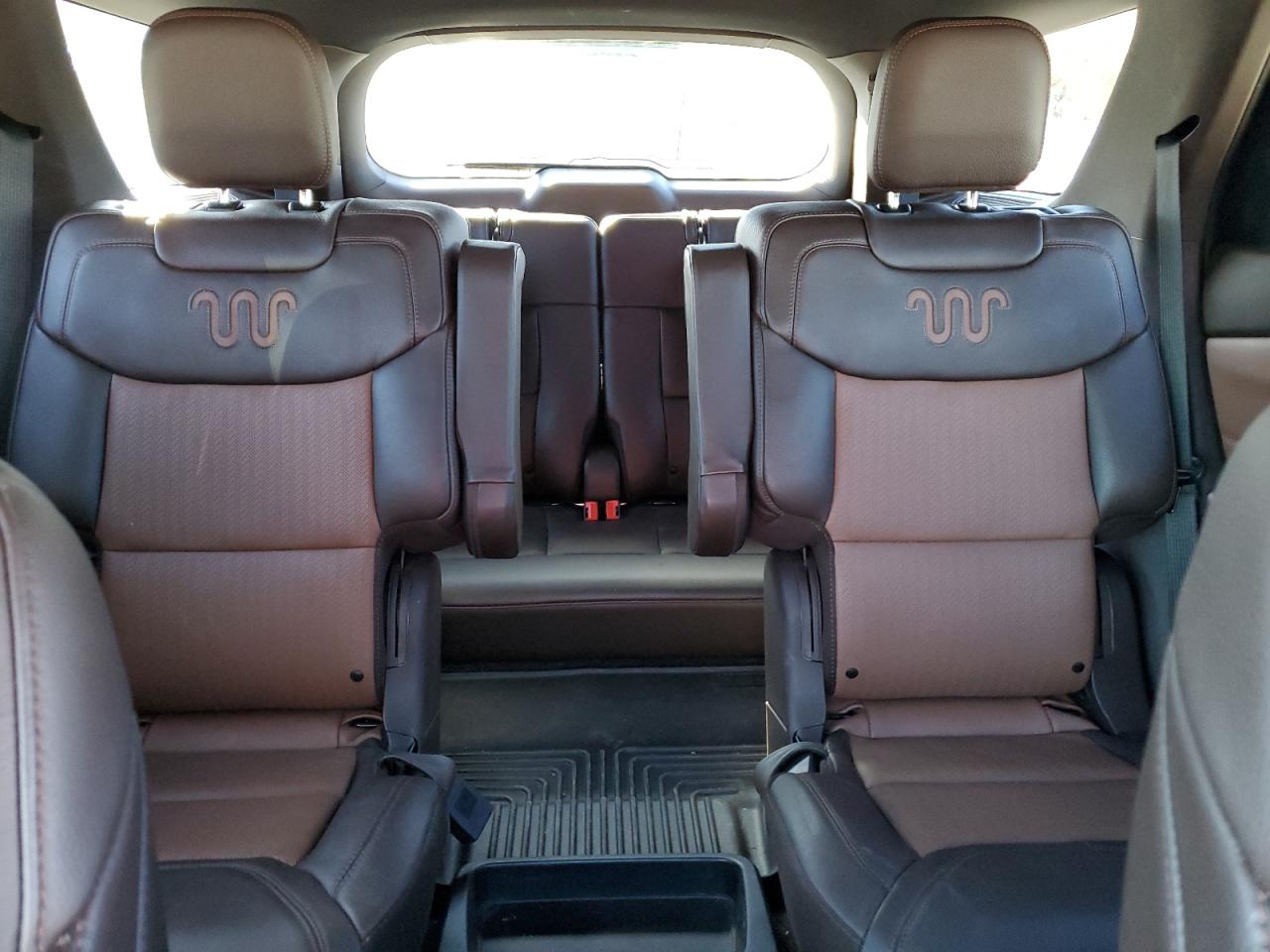 FORD EXPLORER KING RANCH