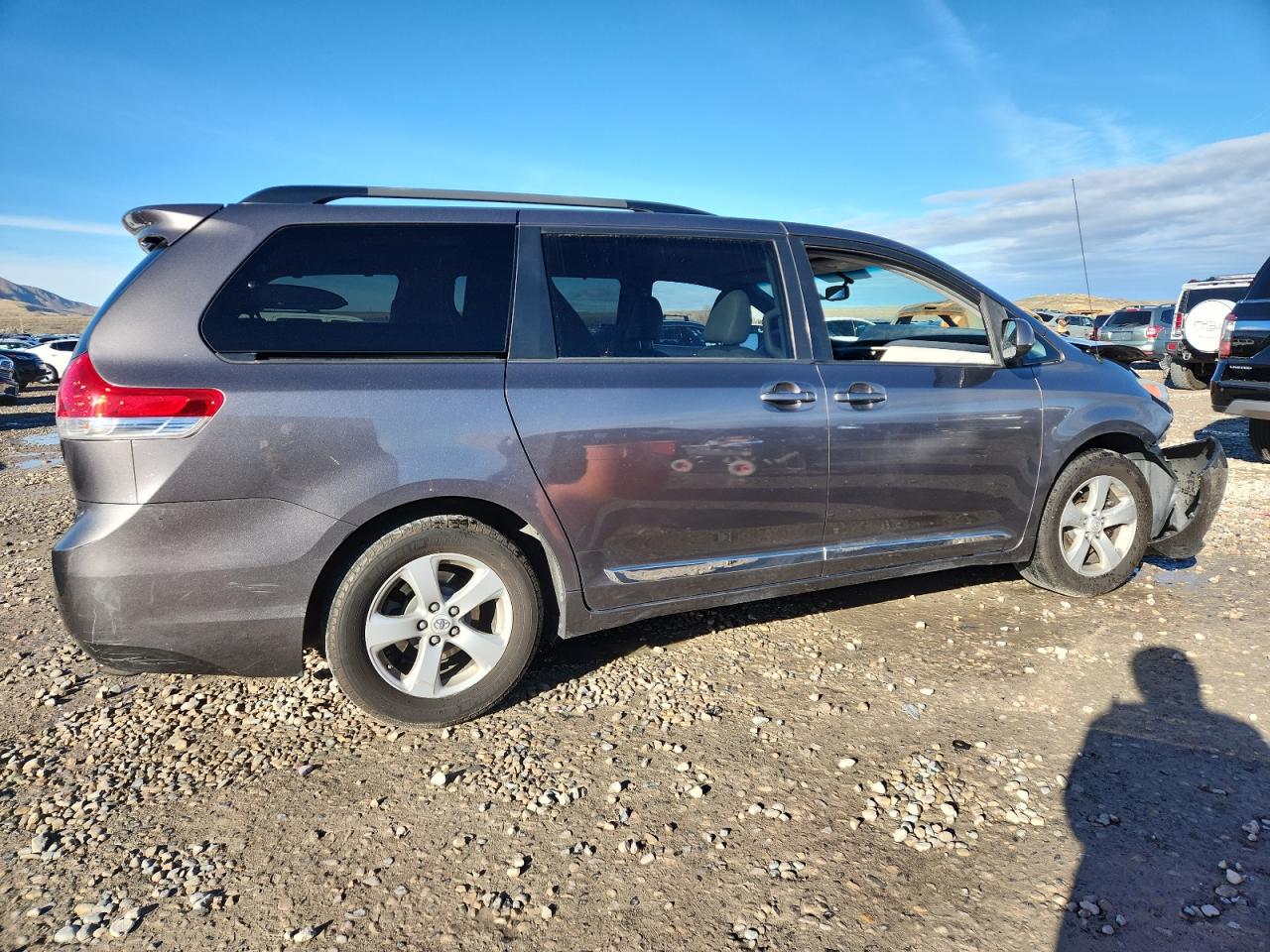 Lot #3312874211 2011 TOYOTA SIENNA LE