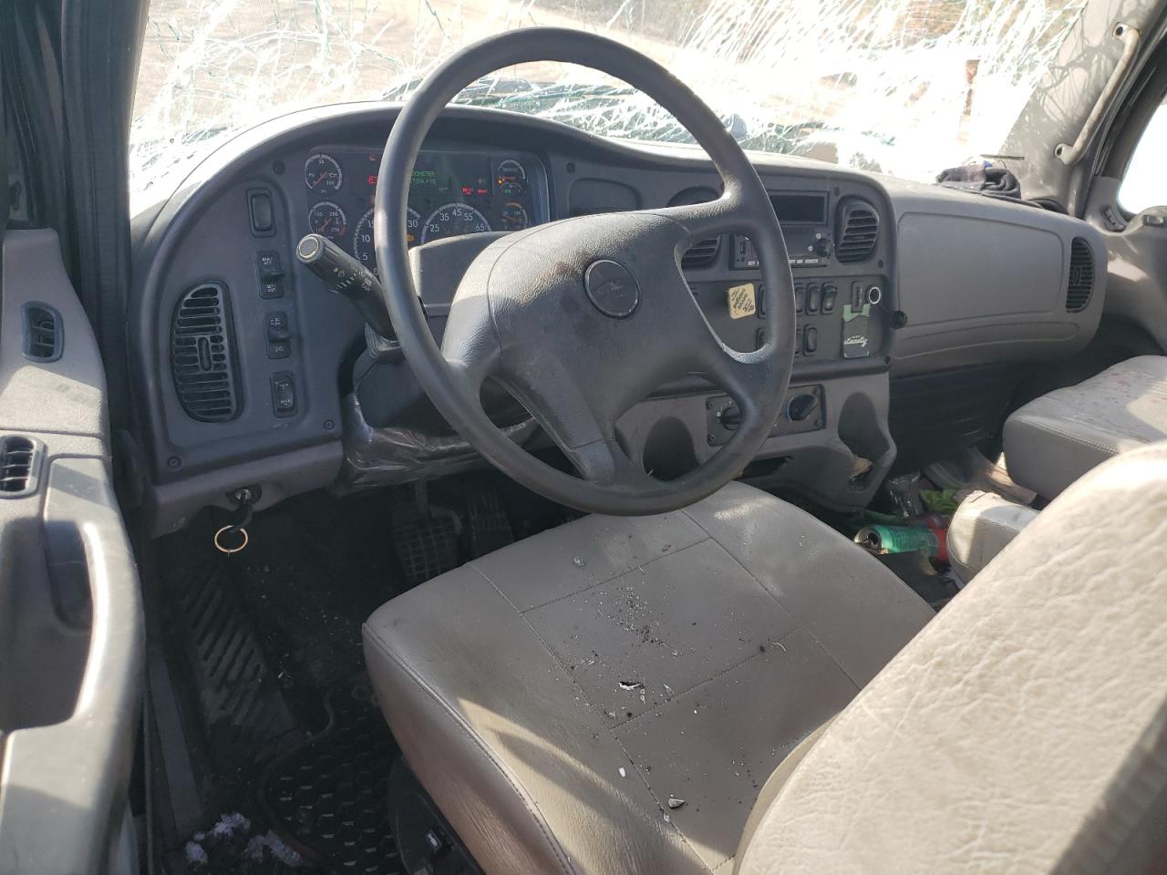 Lot #3311623275 2023 FREIGHTLINER M2