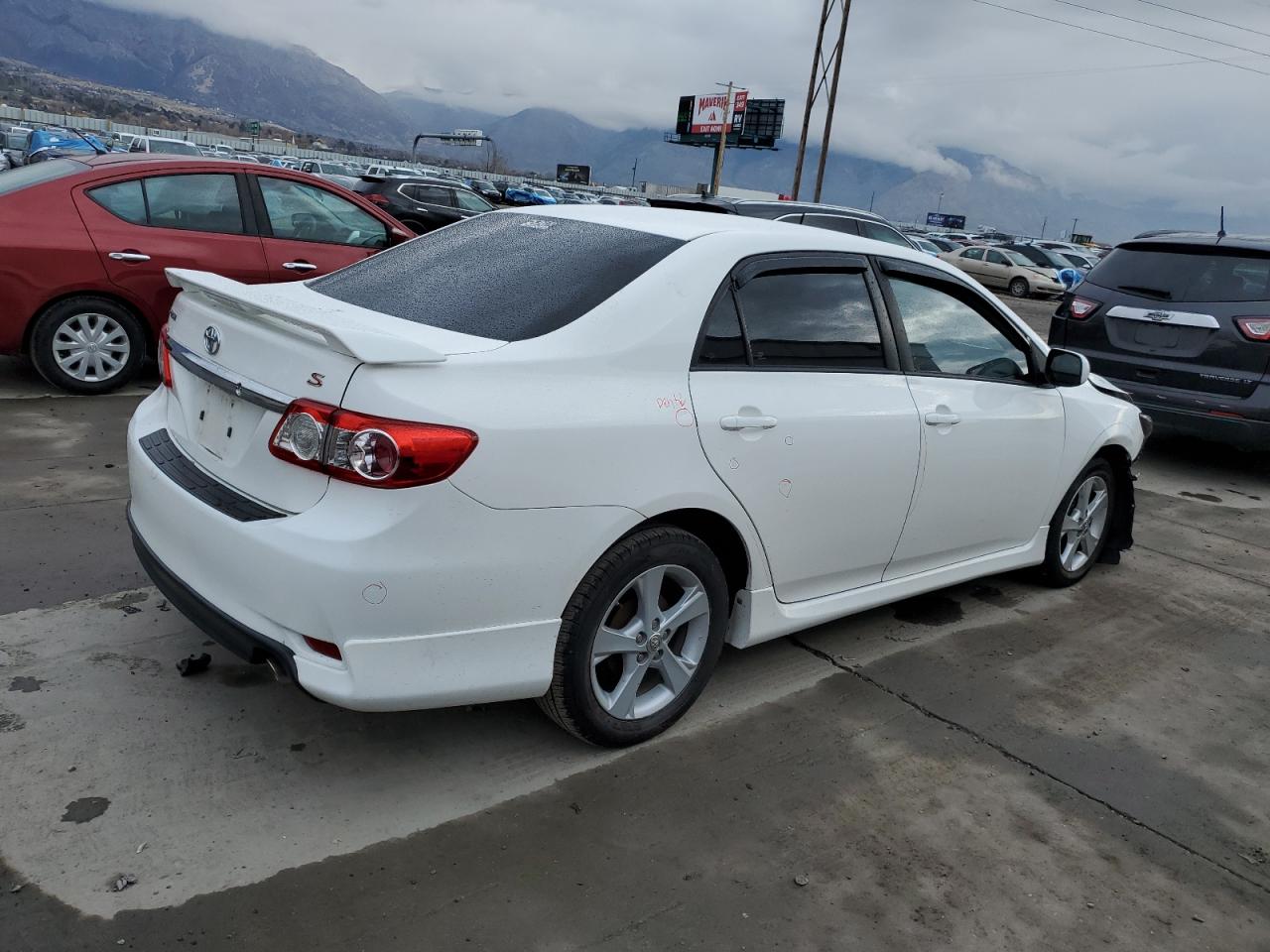 TOYOTA COROLLA BASE