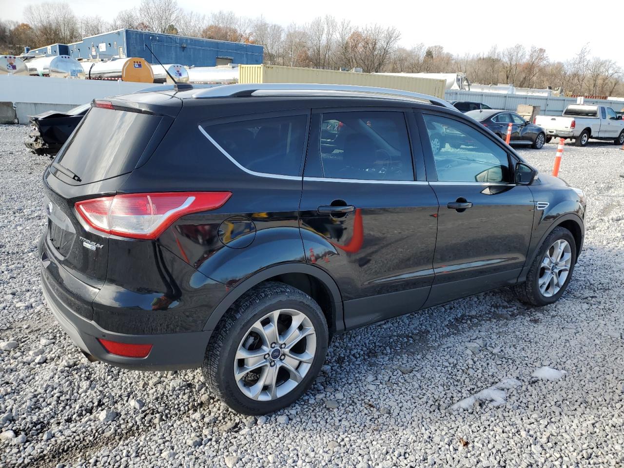 FORD ESCAPE TITANIUM