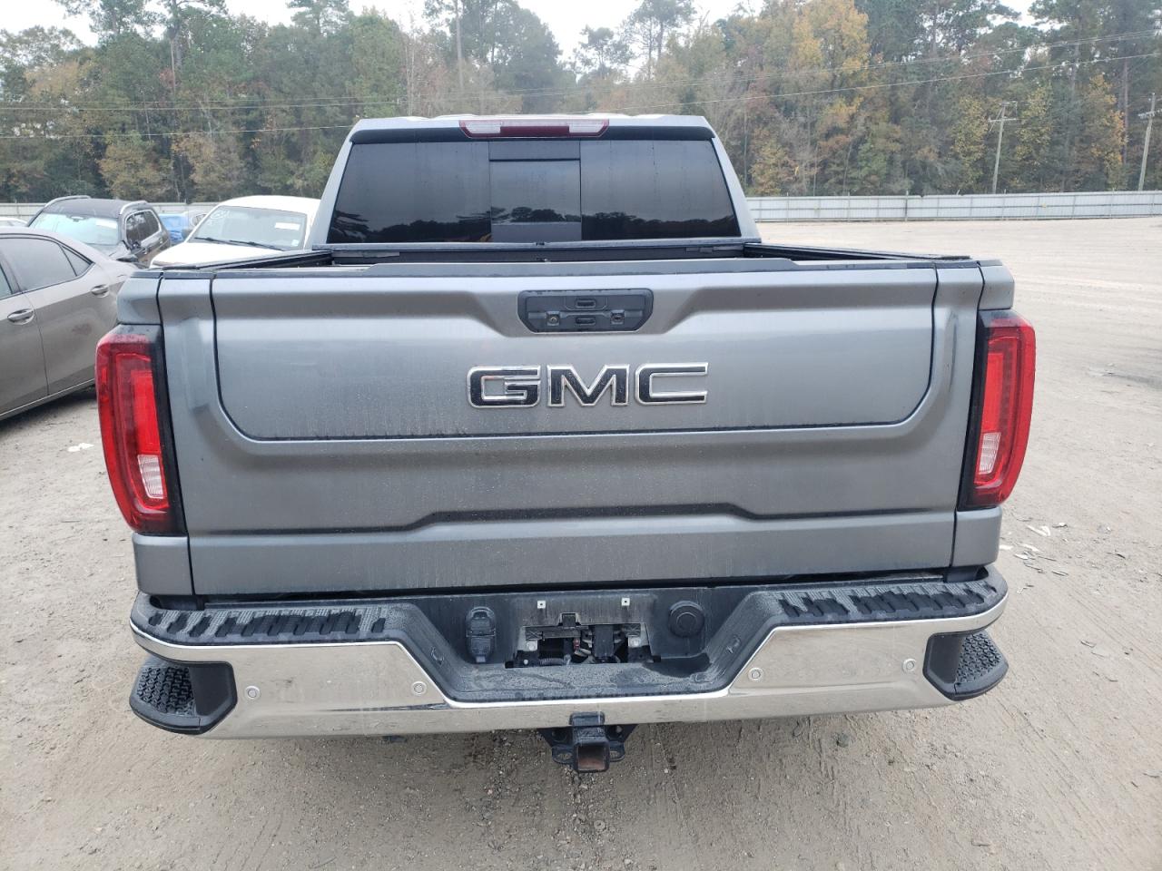 GMC SIERRA C1500 SLT