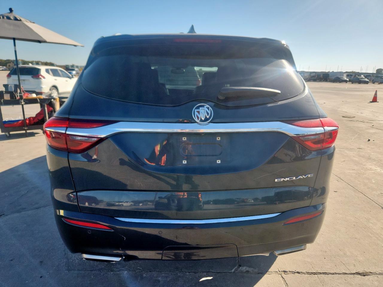 BUICK ENCLAVE ESSENCE