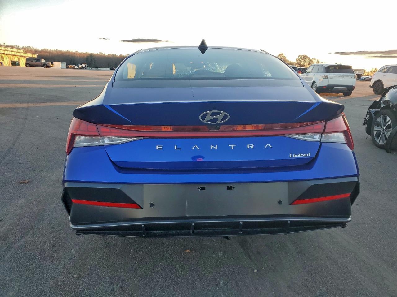Lot #3304637963 2024 HYUNDAI ELANTRA LI