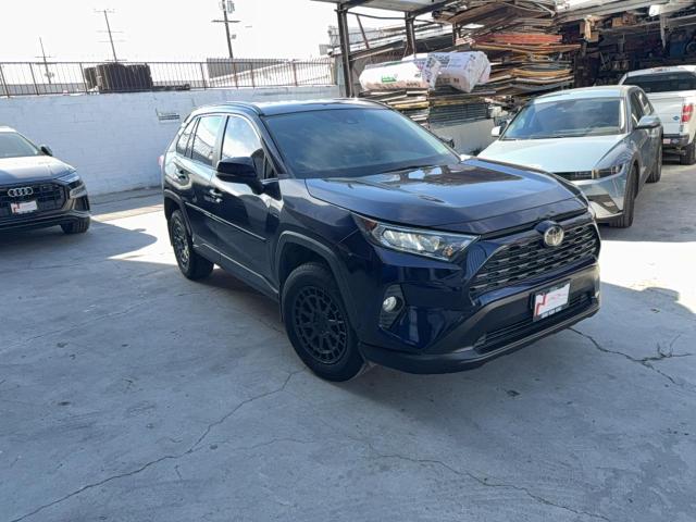 TOYOTA RAV4 XLE