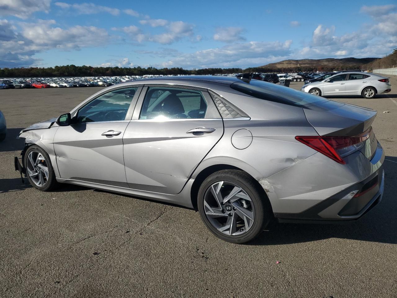 Lot #3315888106 2025 HYUNDAI ELANTRA SE