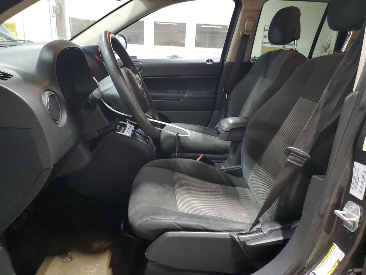 Lot #3302657033 2016 JEEP COMPASS SP