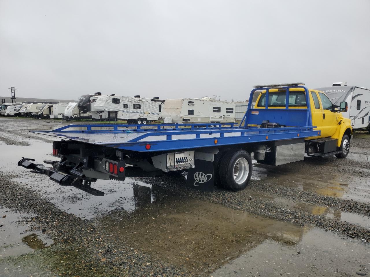 FORD F650 SUPER DUTY