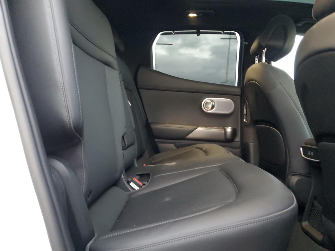 GENESIS GV60 ADVANCED