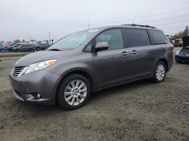 Global Auto Auctions: 2015 TOYOTA SIENNA XLE