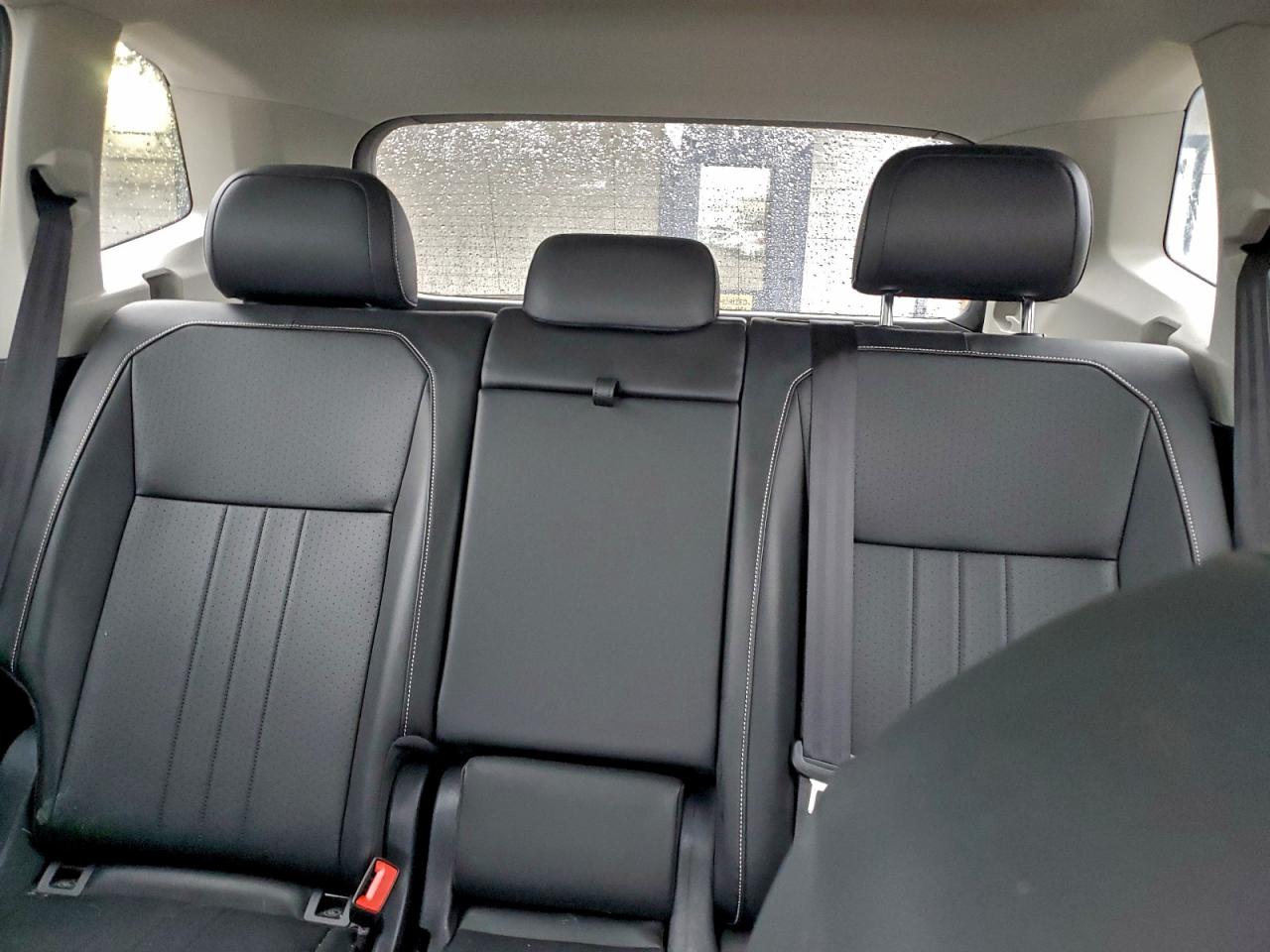 VOLKSWAGEN TIGUAN SE