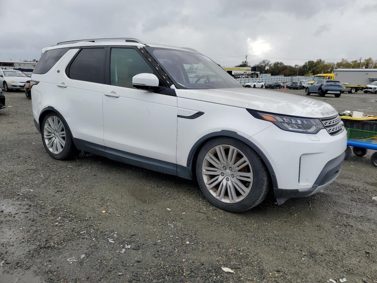 LAND ROVER DISCOVERY HSE LUXURY