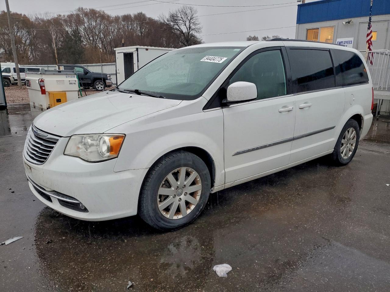 CHRYSLER TOWN & COUNTRY TOURING