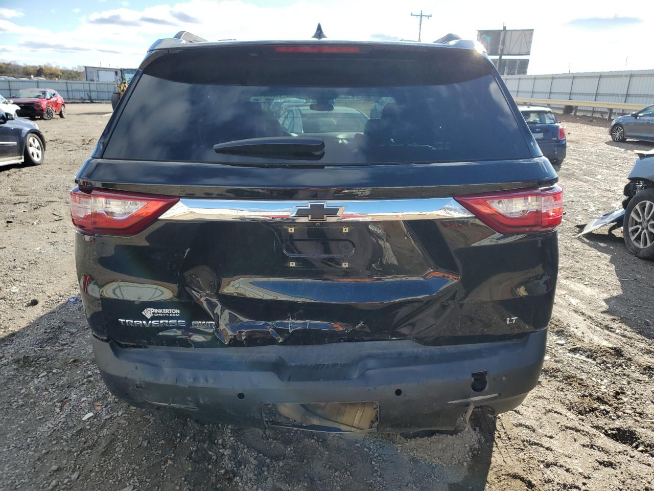 CHEVROLET TRAVERSE LT