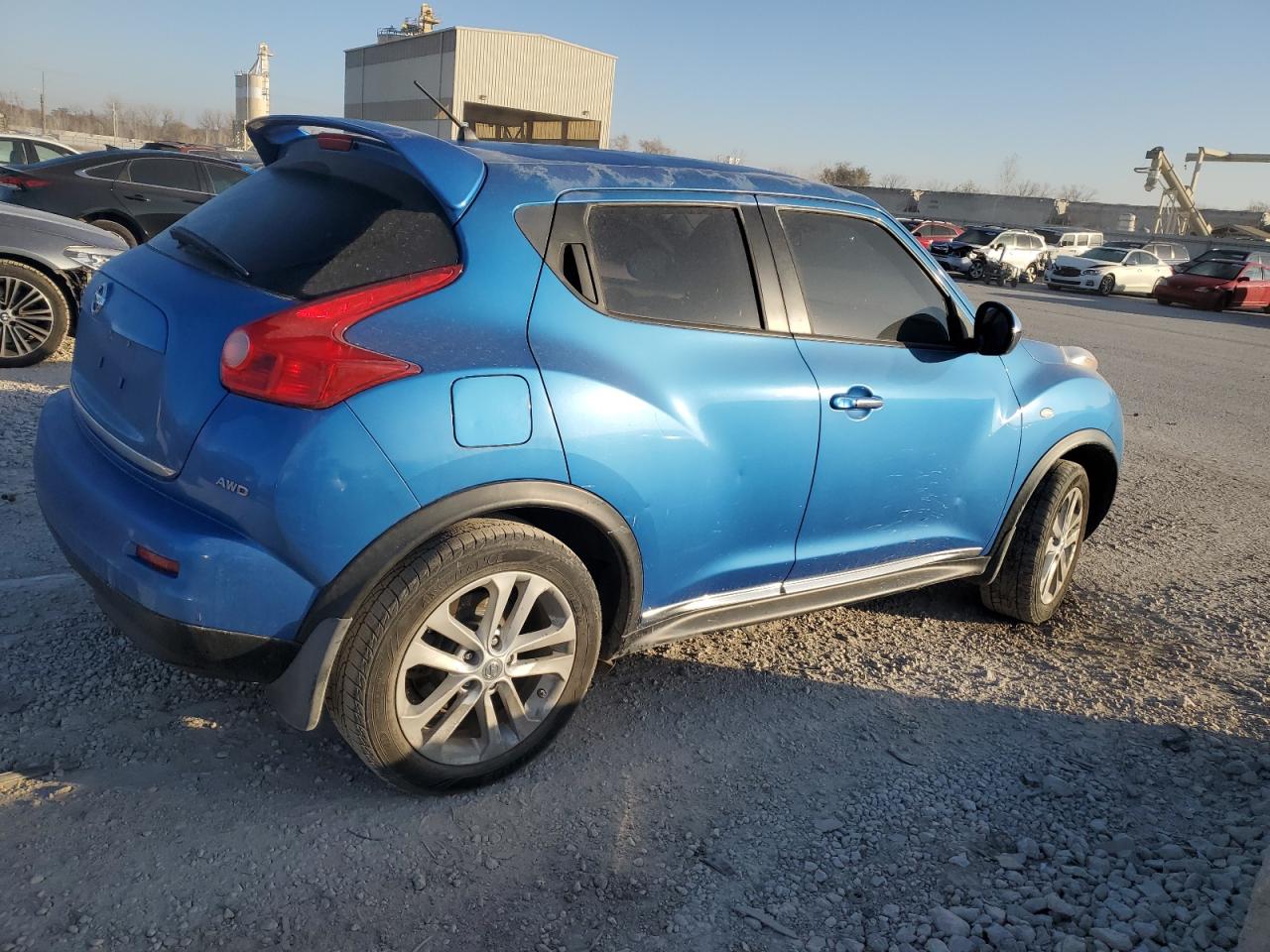 NISSAN JUKE S