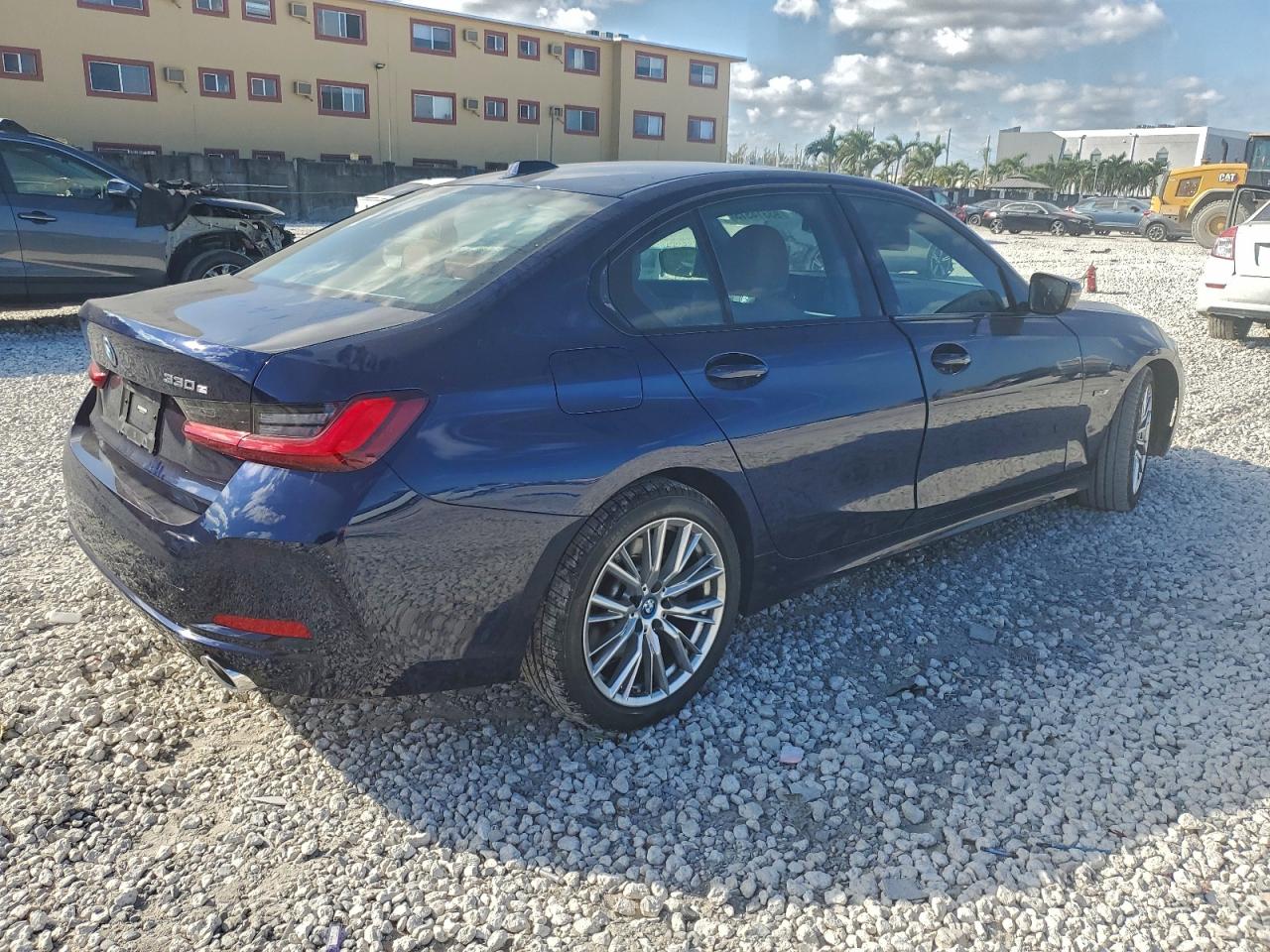 BMW 3 SERIES 330E