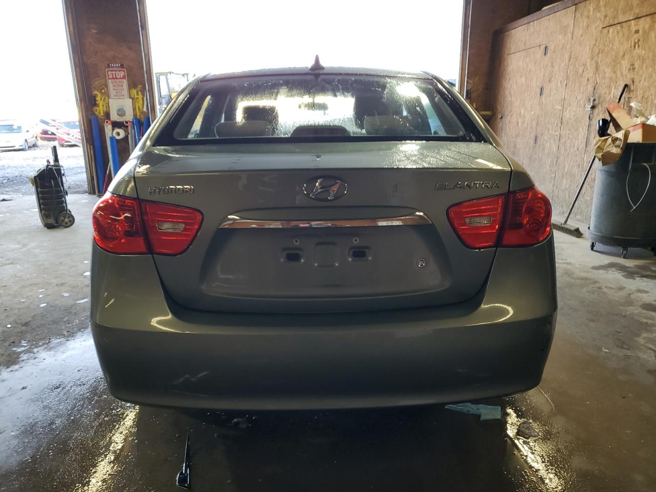 HYUNDAI ELANTRA BLUE