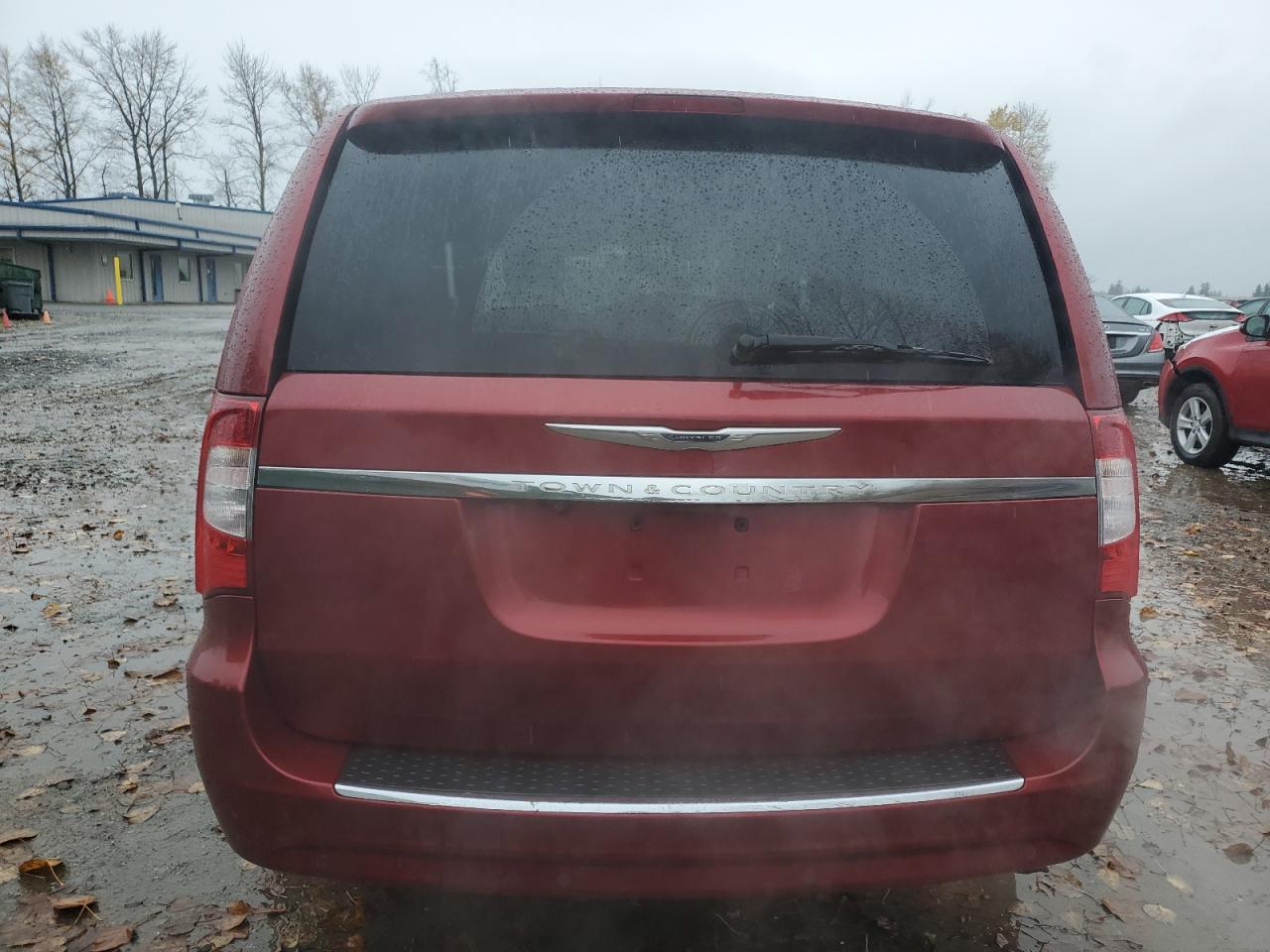 CHRYSLER TOWN & COUNTRY TOURING L