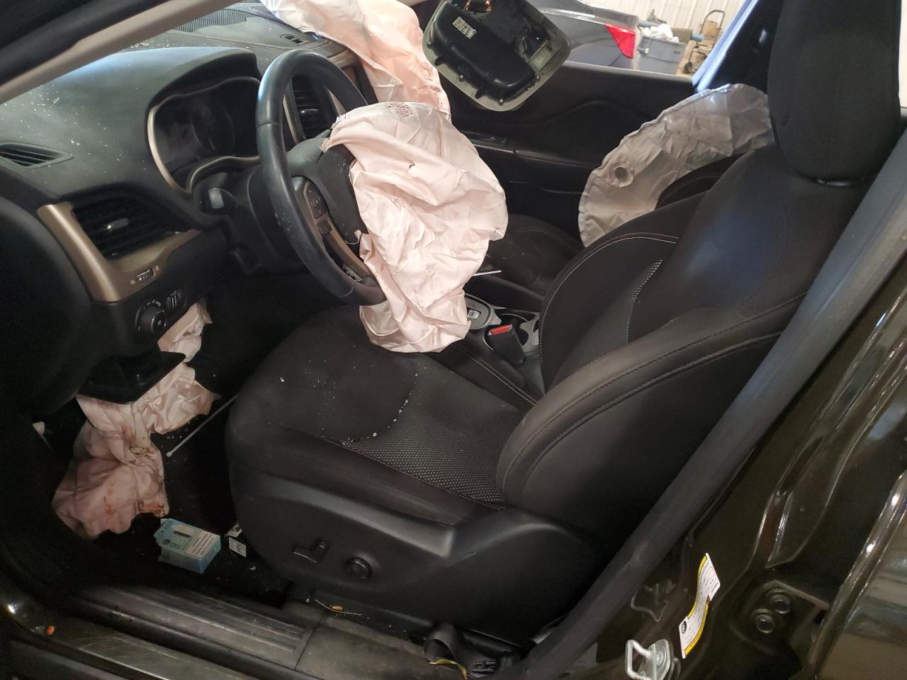 JEEP GRAND CHEROKEE LATITUDE