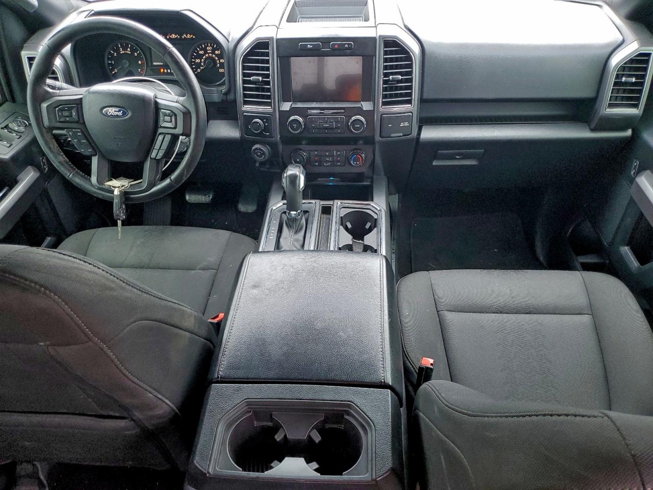 FORD F-150 SUPERCREW