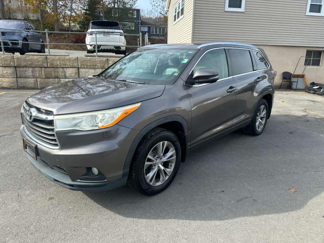 TOYOTA HIGHLANDER XLE