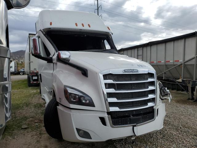 Global Auto Auctions: 2021 FREIGHTLINER CASCADIA 1