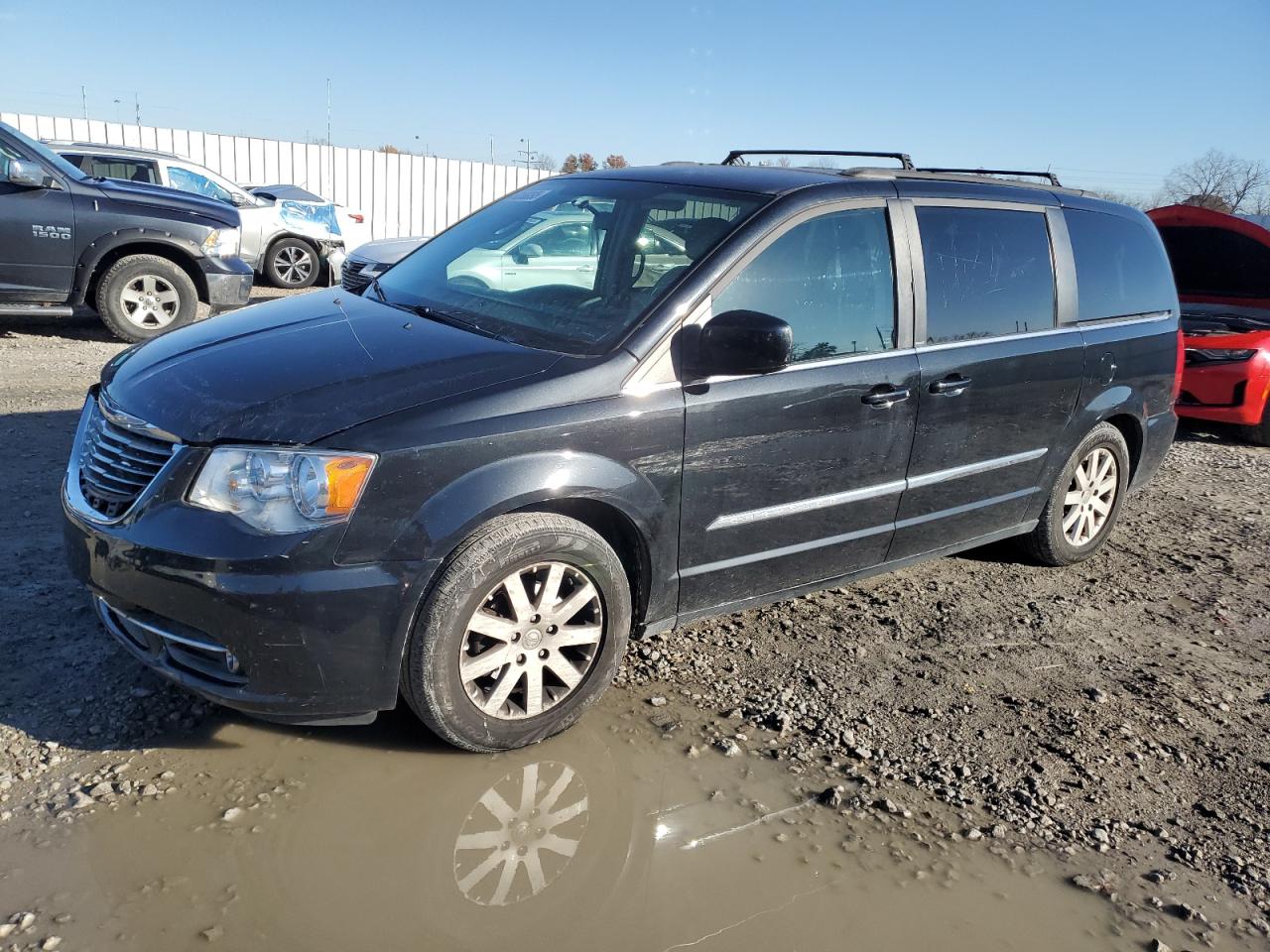 CHRYSLER TOWN & COUNTRY TOURING L