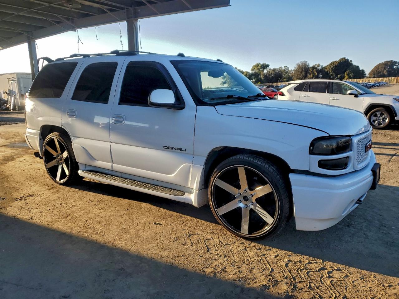 Lot #3311445323 2005 GMC YUKON DENA