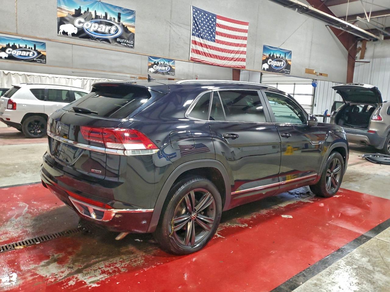 VOLKSWAGEN ATLAS CROSS SPORT SEL R-LINE