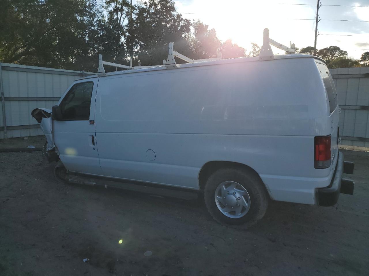 FORD ECONOLINE E250 VAN